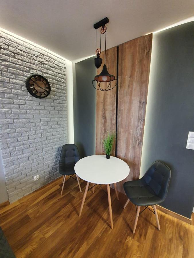 Nowe Apartamenty Ilawa Odnowiciela Z Klimatyzacja Exterior photo